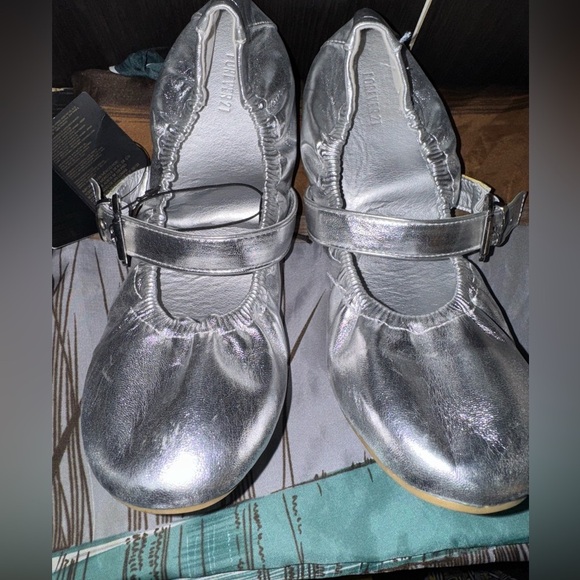 Metallic ballerina flats with buckle detail - Picture 1 of 5